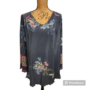 JOHNNY WAS  Womens 100% Silk with embroidered hem trim. Size Large.